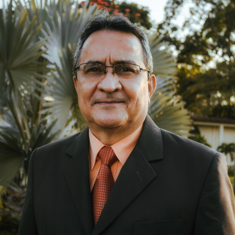 Dr. Eduardo Sánchez